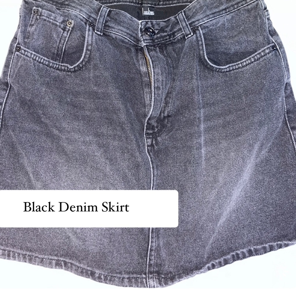 BLACK DENIM SKIRT